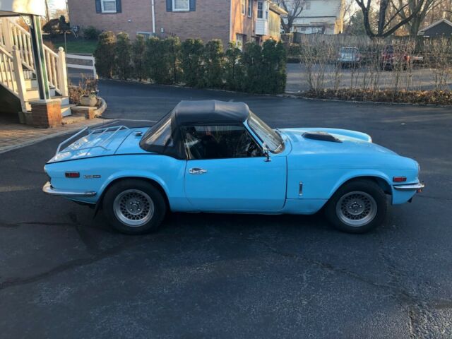 Triumph Spitfire 1973 image number 2