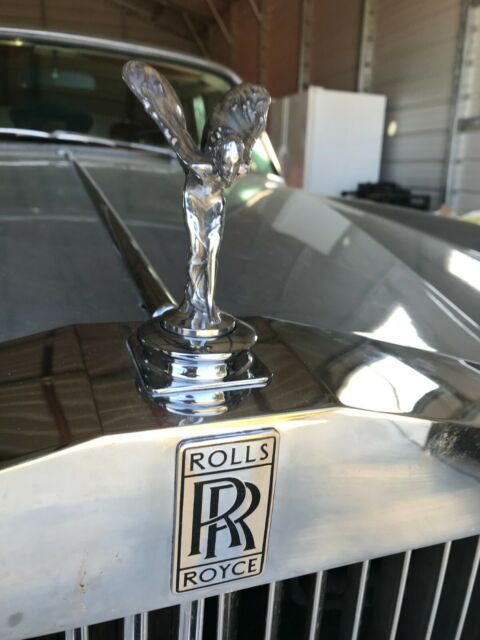 Rolls-Royce Silver Shadow 1974 image number 21