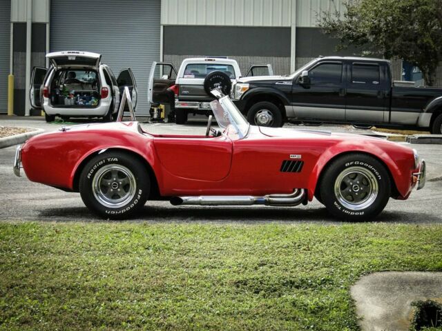 AC Cobra 1967 image number 11