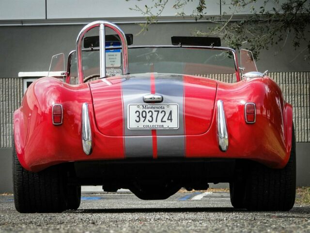 AC Cobra 1967 image number 8