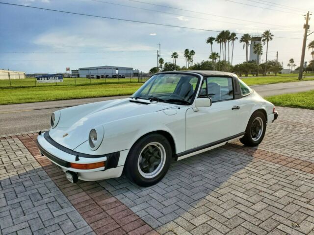 Porsche 911 1976 image number 0