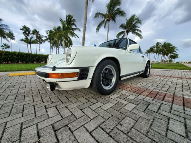 Porsche 911 1976 image number 31