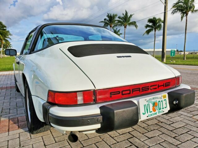 Porsche 911 1976 image number 5