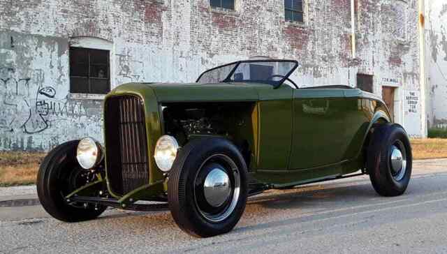 Ford Roadster 1932 image number 0