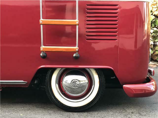 Volkswagen Bus/Vanagon 1970 image number 18