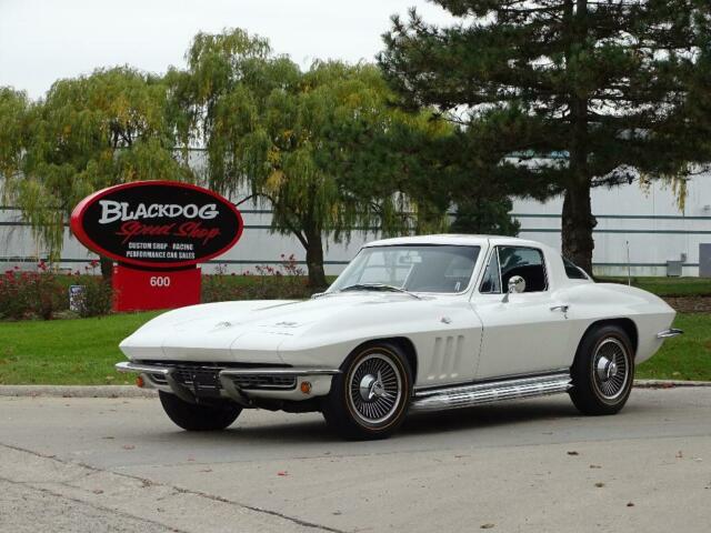 Chevrolet Corvette 1966 image number 37