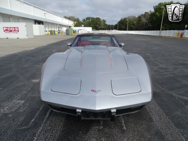 Chevrolet Corvette 1977 image number 27