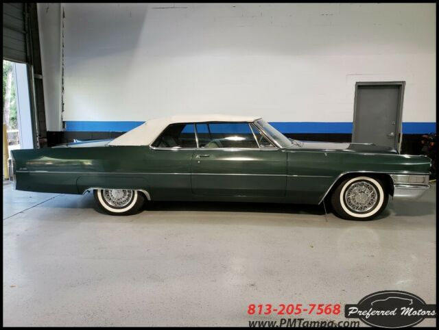 Cadillac DeVille 1965 image number 13