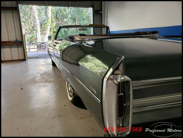 Cadillac DeVille 1965 image number 27