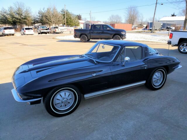 Chevrolet Corvette 1964 image number 0