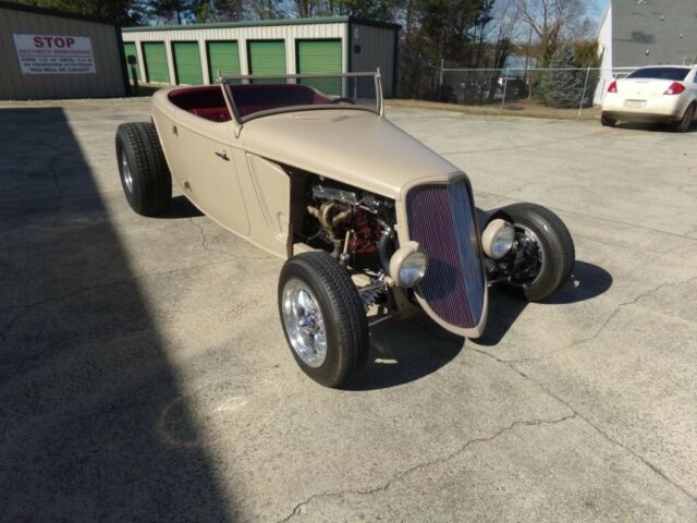 Ford Roadster 1933 image number 0