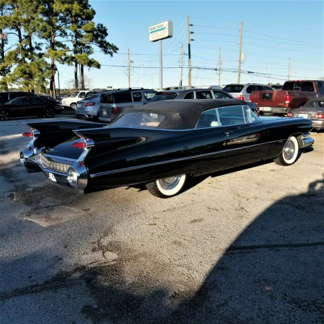 Cadillac DeVille 1959 image number 3