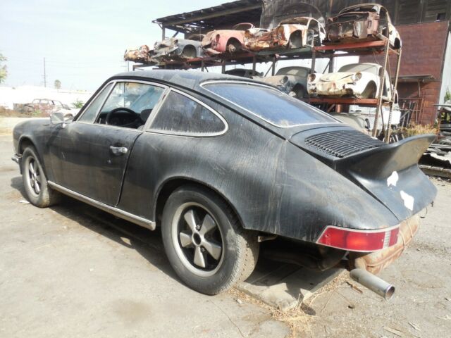 Porsche 911 1972 image number 2