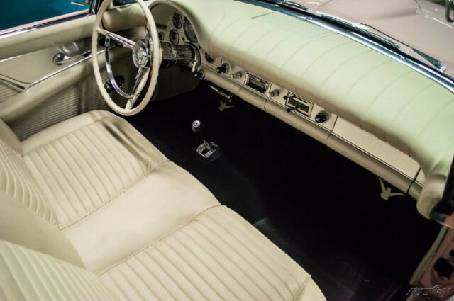 Ford Thunderbird 1957 image number 21