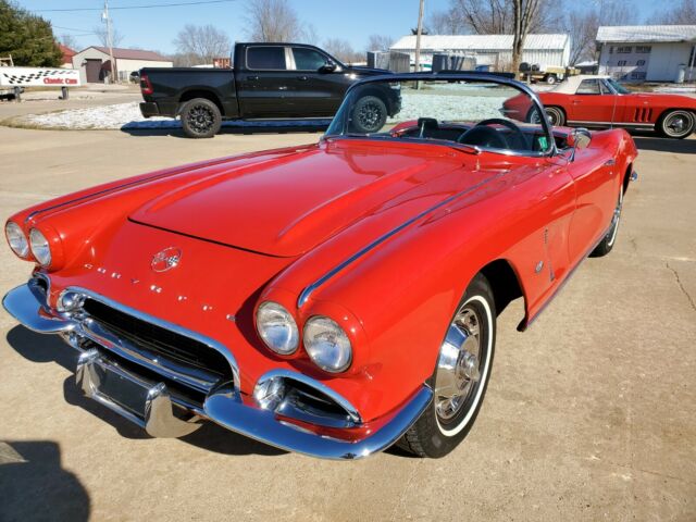 Chevrolet Corvette 1962 image number 37