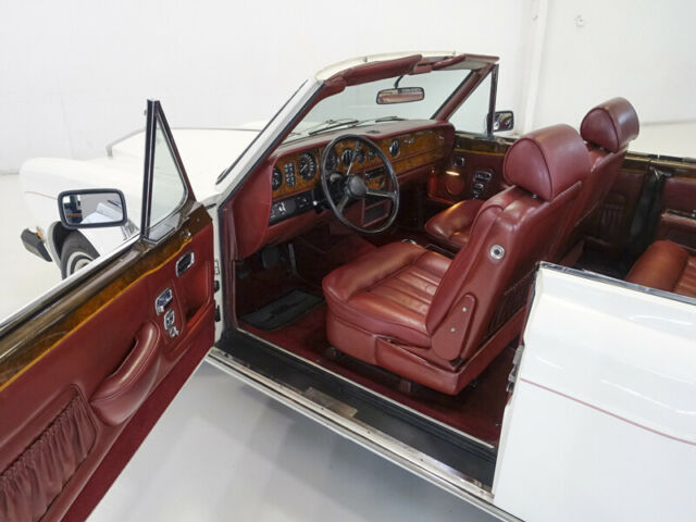 Rolls-Royce Corniche 1979 image number 13