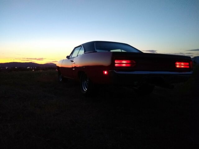 Plymouth Road Runner 1970 image number 16