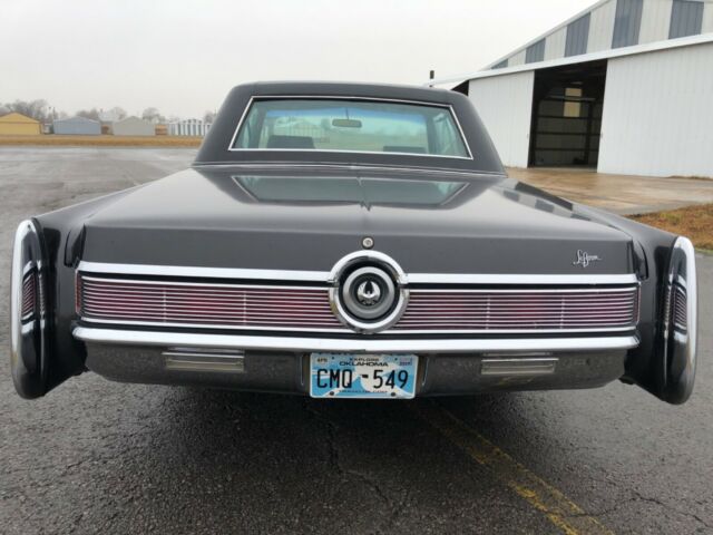 Chrysler Imperial 1968 image number 27