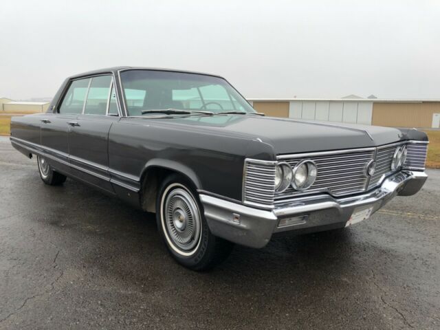 Chrysler Imperial 1968 image number 30