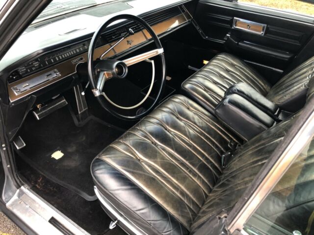 Chrysler Imperial 1968 image number 33