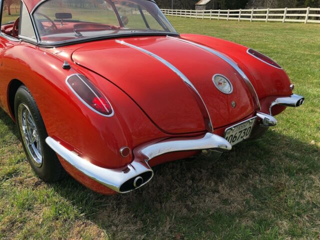 Chevrolet Corvette 1958 image number 32