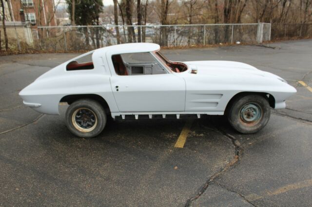 Chevrolet Corvette 1963 image number 4