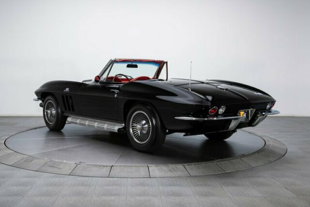 Chevrolet Corvette 1966 image number 10