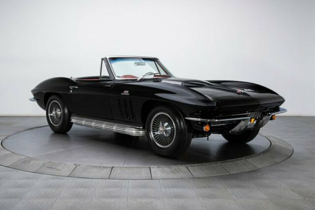 Chevrolet Corvette 1966 image number 32