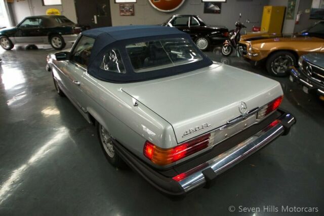 Mercedes-Benz SL-Class 1976 image number 27