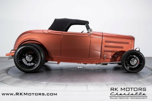 Ford Roadster 1932 image number 14