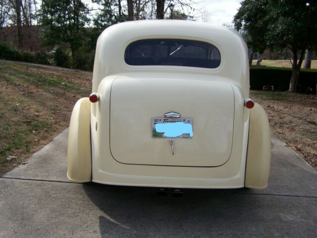 Chevrolet 2 DOOR SEDAN 1935 image number 6