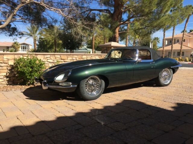 Jaguar E-Type 1966 image number 3