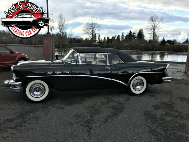 Buick Special Convertible 1956 image number 2