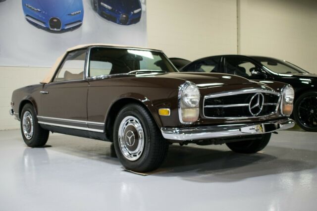 Mercedes-Benz SL-Class 1969 image number 0