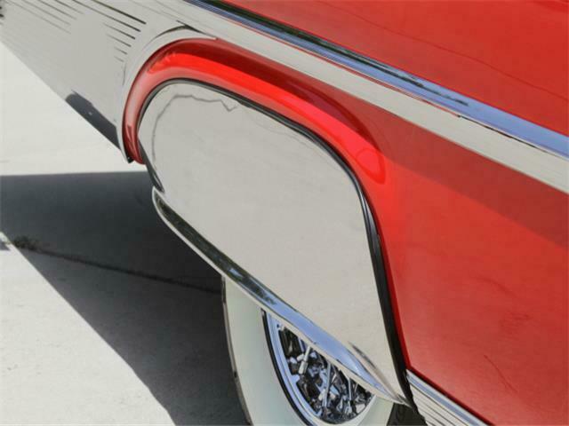 Ford Galaxie 1961 image number 14