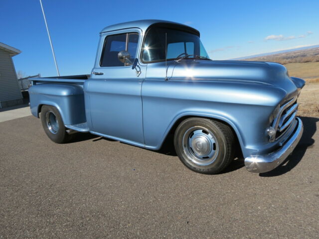 Chevrolet C-10 1957 image number 1