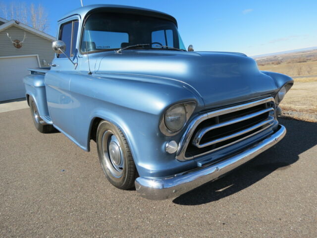 Chevrolet C-10 1957 image number 2