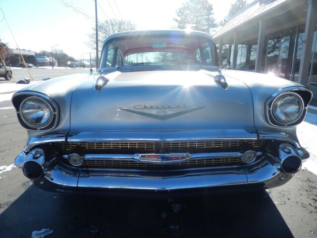 Chevrolet Bel Air/150/210 1957 image number 2