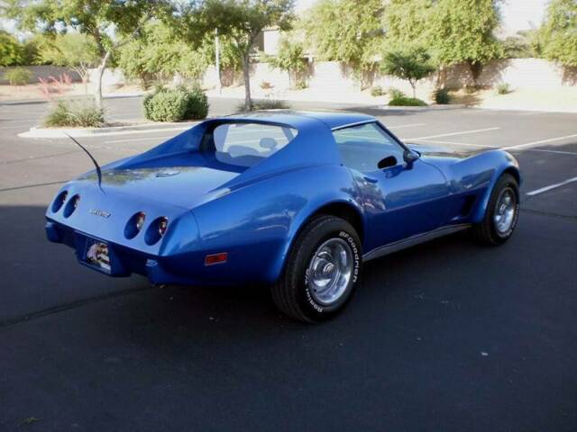 Chevrolet Corvette 1977 image number 18