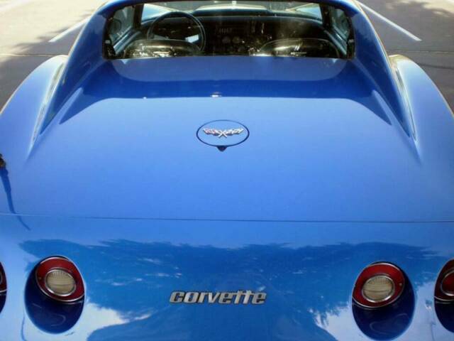 Chevrolet Corvette 1977 image number 23