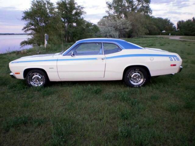 Plymouth Duster 1972 image number 13