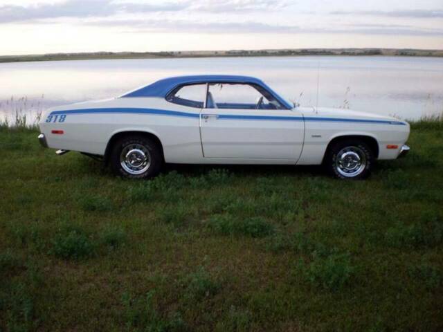 Plymouth Duster 1972 image number 16