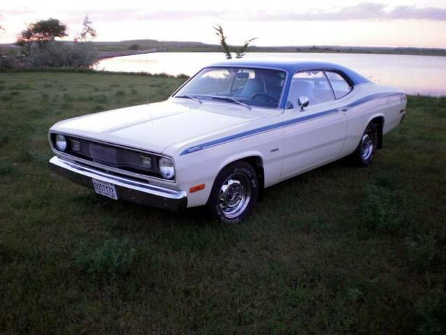 Plymouth Duster 1972 image number 18