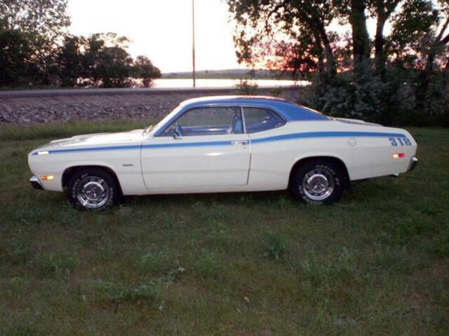 Plymouth Duster 1972 image number 2