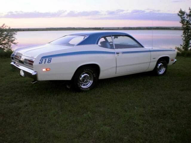 Plymouth Duster 1972 image number 21