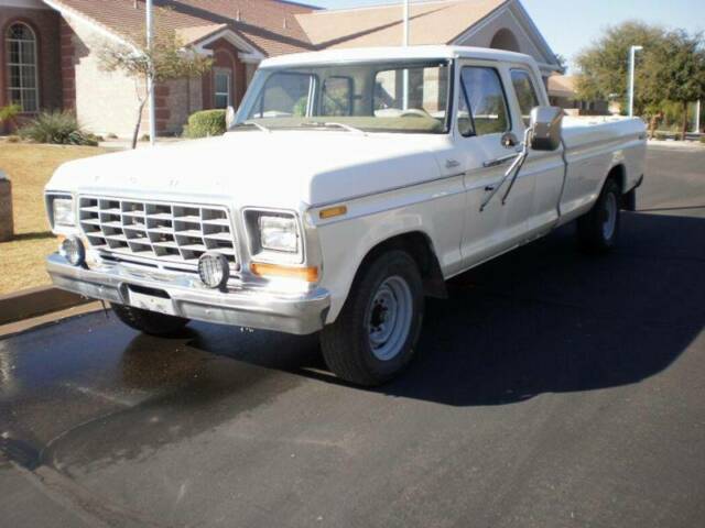 Ford F-250 1979 image number 11