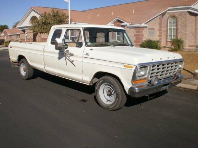 Ford F-250 1979 image number 2