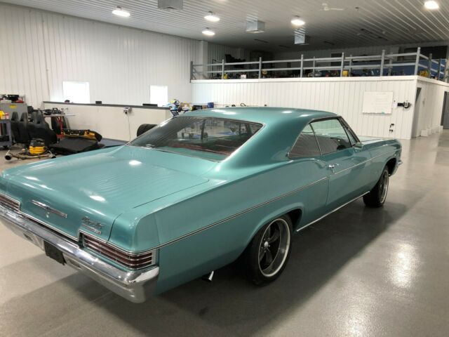 Chevrolet Impala 1966 image number 28