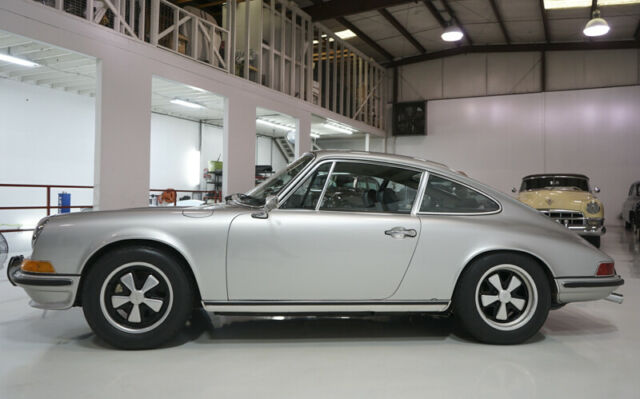 Porsche 911 1972 image number 30