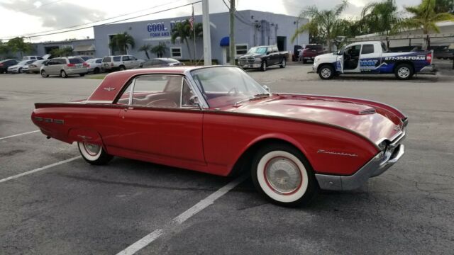 Ford Thunderbird 1962 image number 23